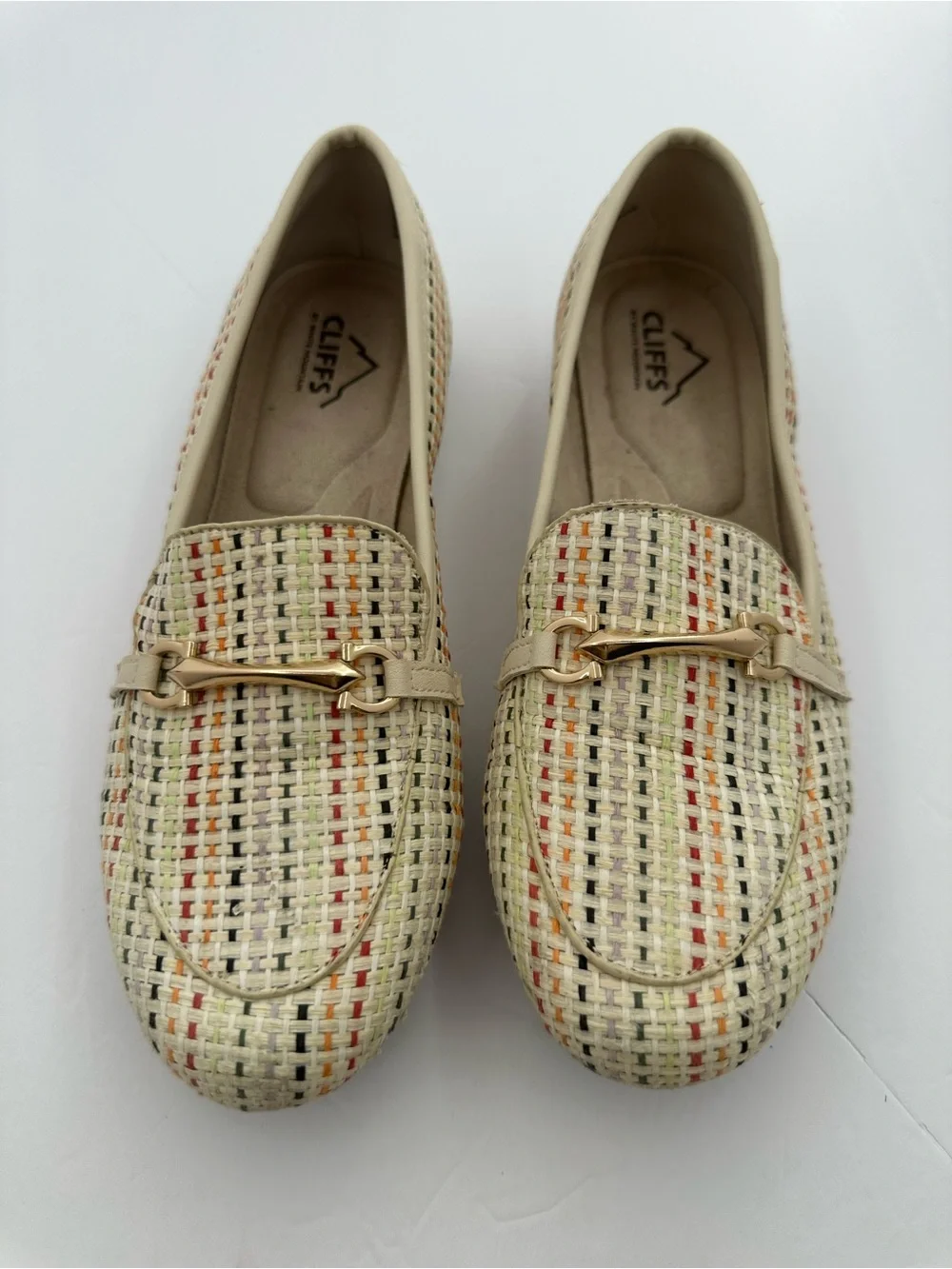 Cliffs by WHITE MOUNTAIN Beige Woven Loafers with Gold Bit Size 7.5M